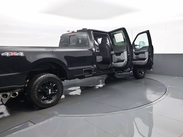 2026 Black Metallic Ford Super Duty F-250 SRW XL 4X4 Truck