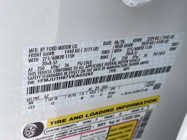 2027 Star White Metallic Tri-Coat Ford Expedition Active RWD SUV