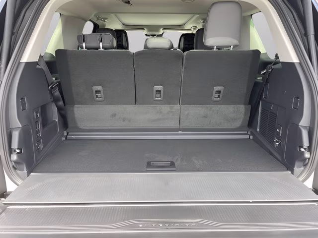 2027 Star White Metallic Tri-Coat Ford Expedition Active RWD SUV