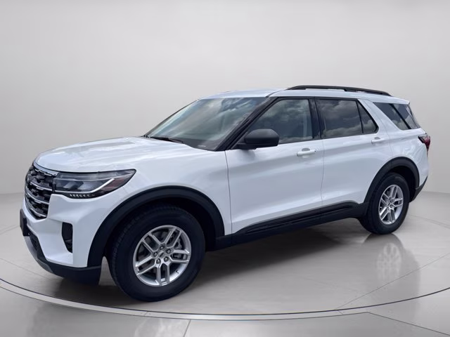 2026 Star White Metallic Tri-Coat Ford Explorer Active RWD SUV