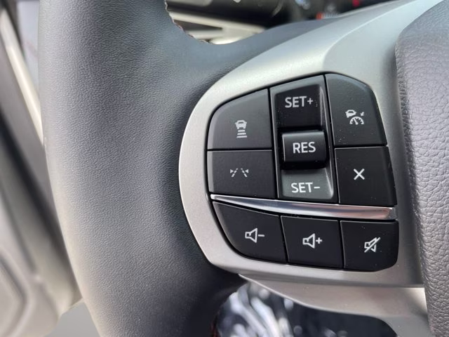 2026 Star White Metallic Tri-Coat Ford Explorer Active RWD SUV
