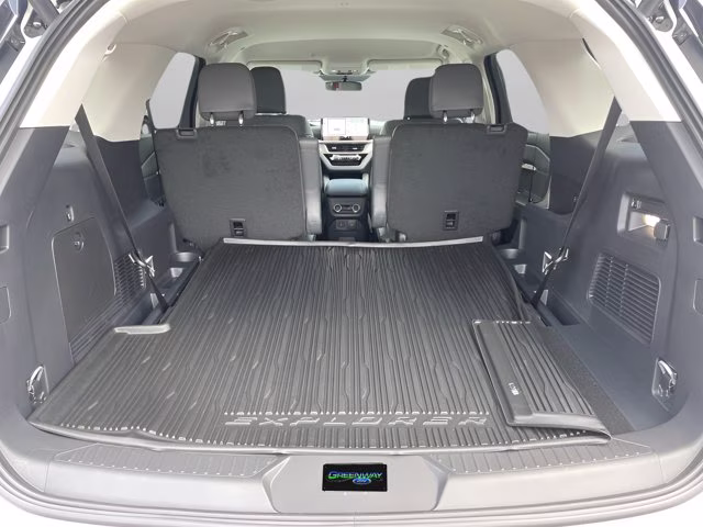 2026 Star White Metallic Tri-Coat Ford Explorer Active RWD SUV