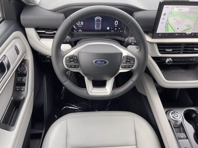 2026 Star White Metallic Tri-Coat Ford Explorer Active RWD SUV