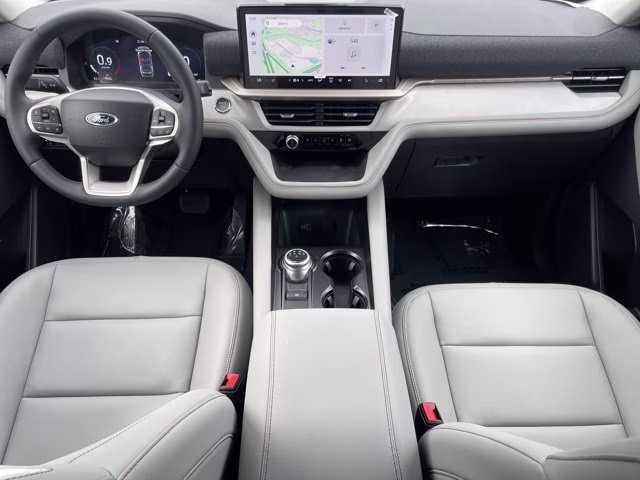 2026 Star White Metallic Tri-Coat Ford Explorer Active RWD SUV
