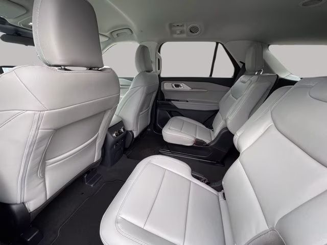 2026 Star White Metallic Tri-Coat Ford Explorer Active RWD SUV