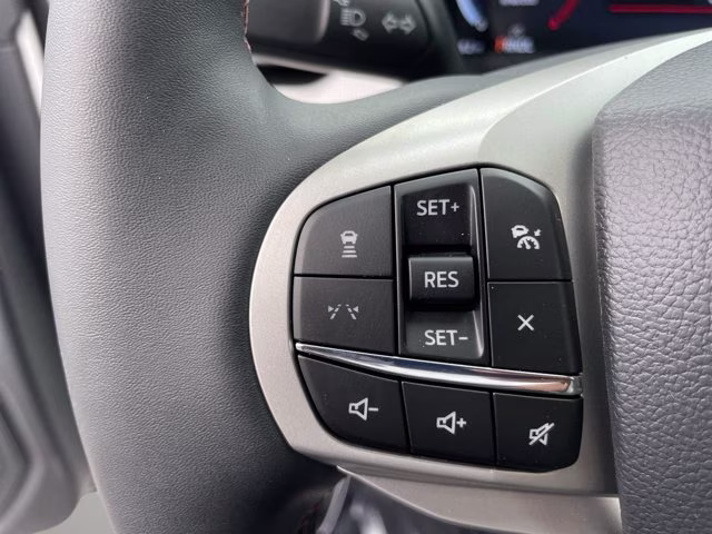 2026 Star White Metallic Tri-Coat Ford Explorer Active RWD SUV