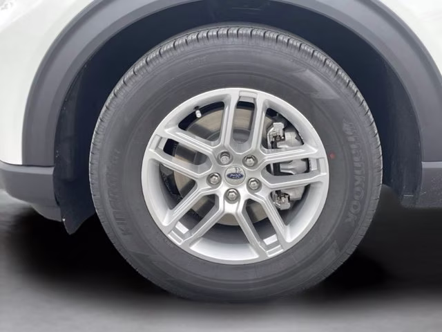 2026 Star White Metallic Tri-Coat Ford Explorer Active RWD SUV