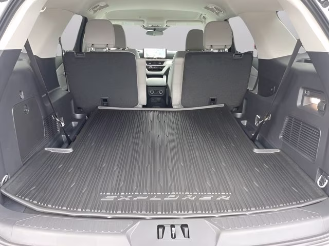 2026 Star White Metallic Tri-Coat Ford Explorer Active RWD SUV