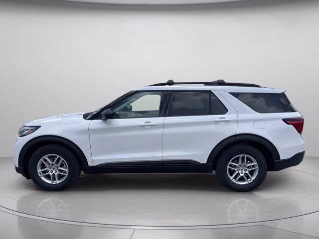 2026 Star White Metallic Tri-Coat Ford Explorer Active RWD SUV