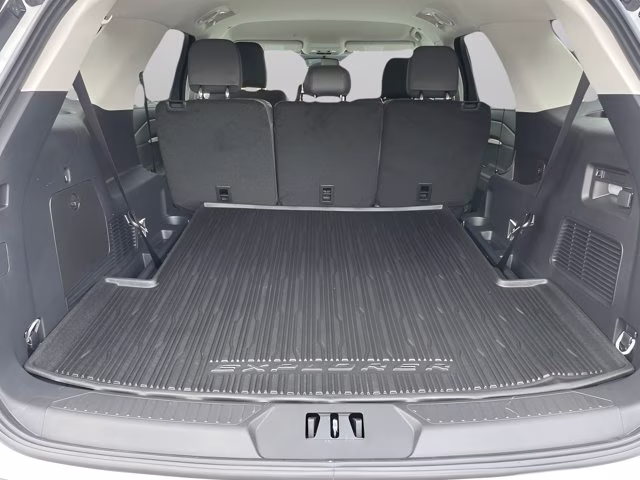 2026 Star White Metallic Tri-Coat Ford Explorer Active RWD SUV
