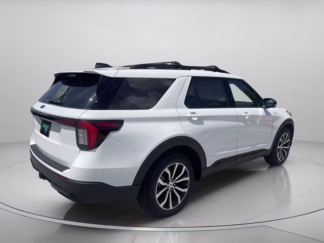2026 Star White Metallic Tri-Coat Ford Explorer ST-Line RWD SUV