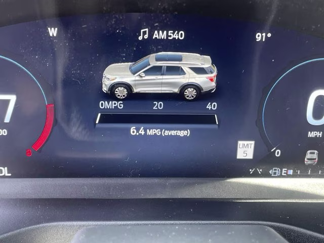 2026 Star White Metallic Tri-Coat Ford Explorer ST-Line RWD SUV
