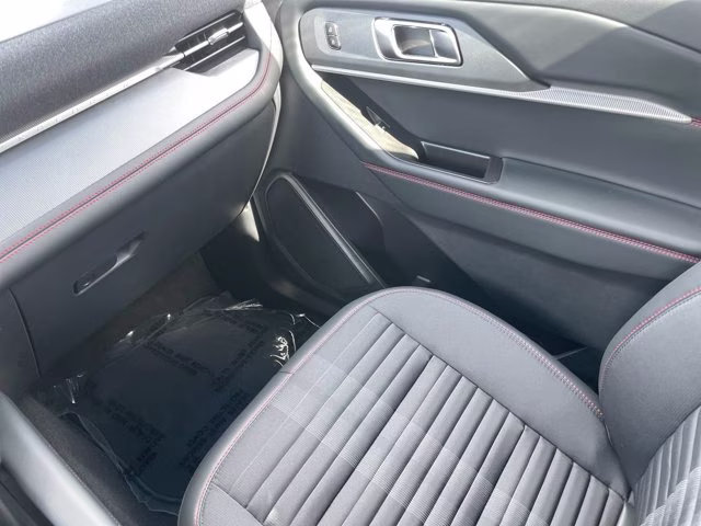 2026 Rapid Red Metallic Tinted Clearcoat Ford Explorer ST-Line RWD SUV