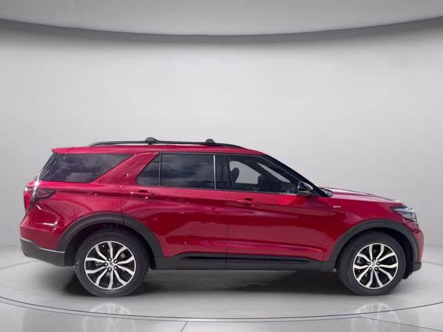 2026 Rapid Red Metallic Tinted Clearcoat Ford Explorer ST-Line RWD SUV