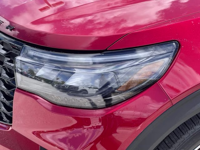 2026 Rapid Red Metallic Tinted Clearcoat Ford Explorer ST-Line RWD SUV