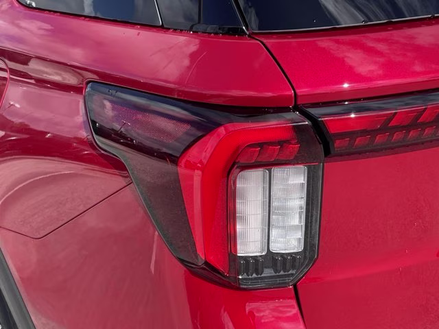 2026 Rapid Red Metallic Tinted Clearcoat Ford Explorer ST-Line RWD SUV