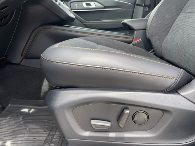 2026 Agate Black Metallic Ford Explorer Tremor 4X4 SUV