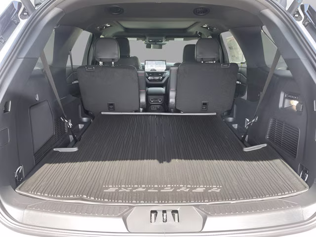 2026 Star White Metallic Tri-Coat Ford Explorer ST 4X4 SUV
