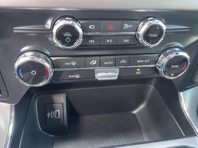 2026 Iconic Silver Metallic Ford F-150 XLT RWD Truck