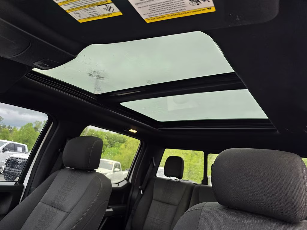 2018 Oxford White Ford F-150 XLT 4X4 Truck