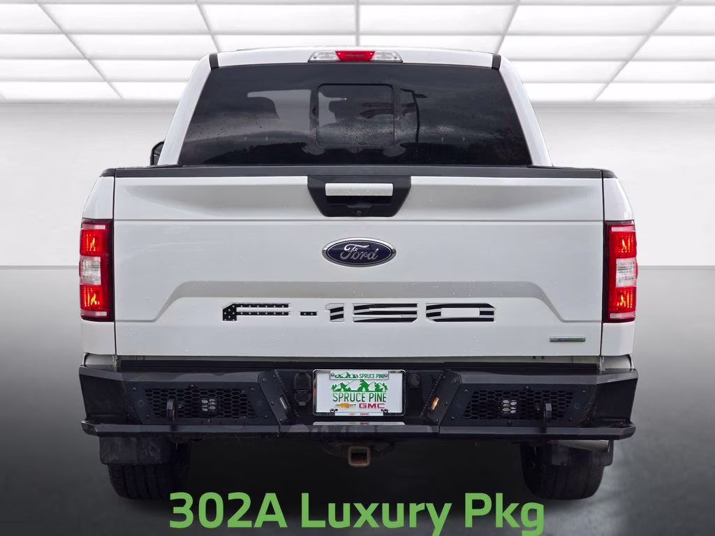 2018 Oxford White Ford F-150 XLT 4X4 Truck