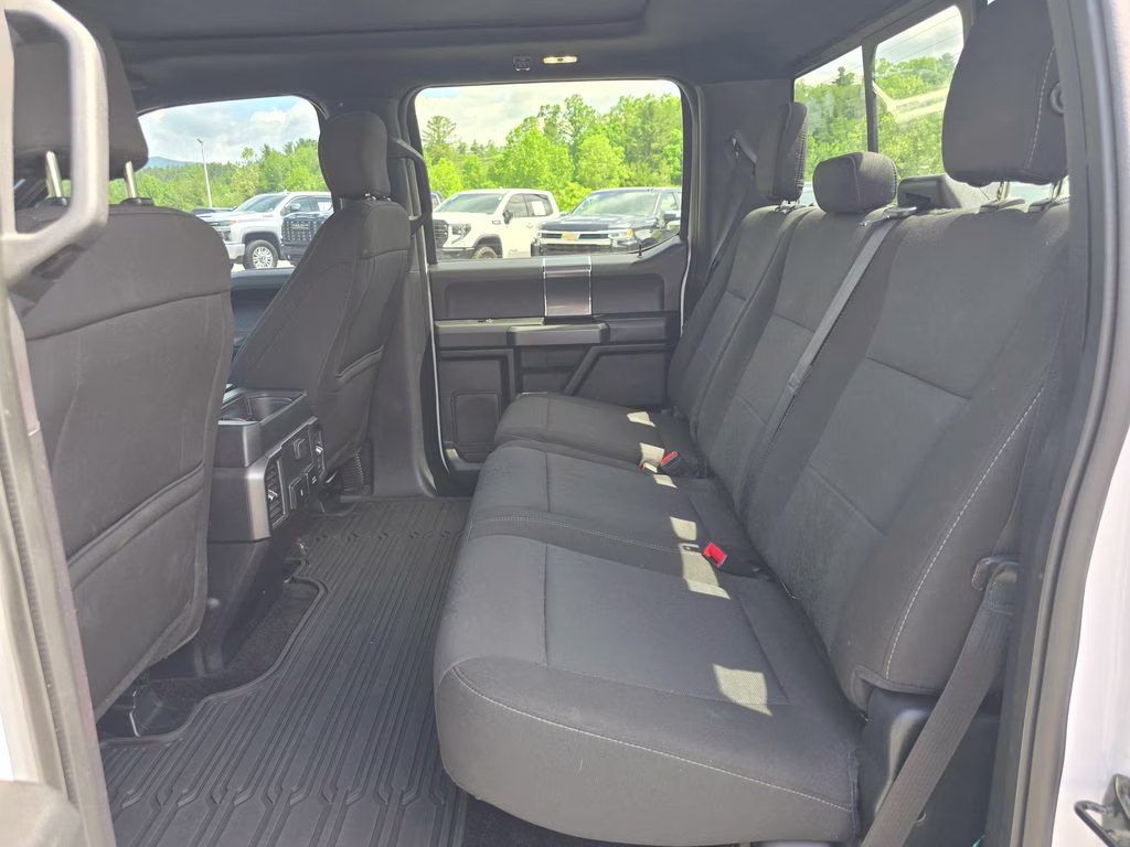 2018 Oxford White Ford F-150 XLT 4X4 Truck