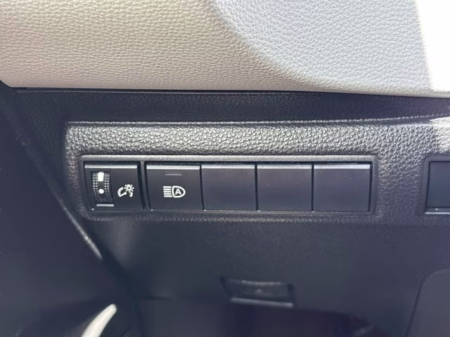 2021 Barcelona Red Metallic Toyota Corolla SE FWD Sedan