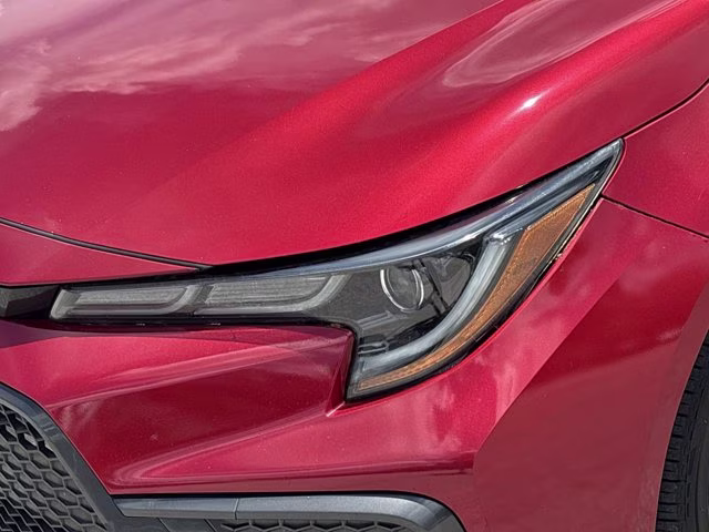 2021 Barcelona Red Metallic Toyota Corolla SE FWD Sedan