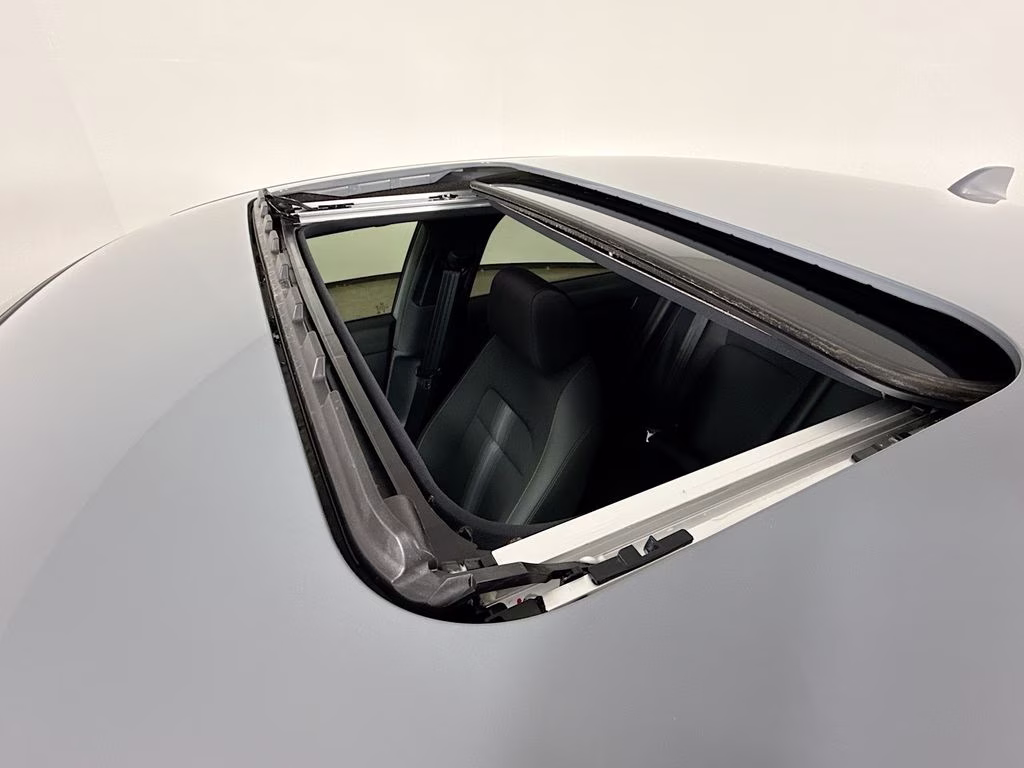 2025 Urban Gray Pearl Honda Civic Hybrid Sport FWD Sedan