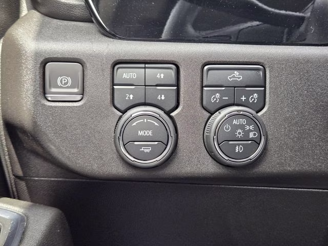 2024 Summit White Chevrolet Silverado 1500 RST 4X4 Truck