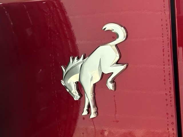 2026 Ruby Red Metallic Tinted Clearcoat Ford Bronco Outer Banks 4X4 SUV