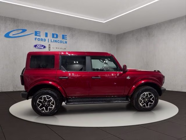 2026 Ruby Red Metallic Tinted Clearcoat Ford Bronco Outer Banks 4X4 SUV