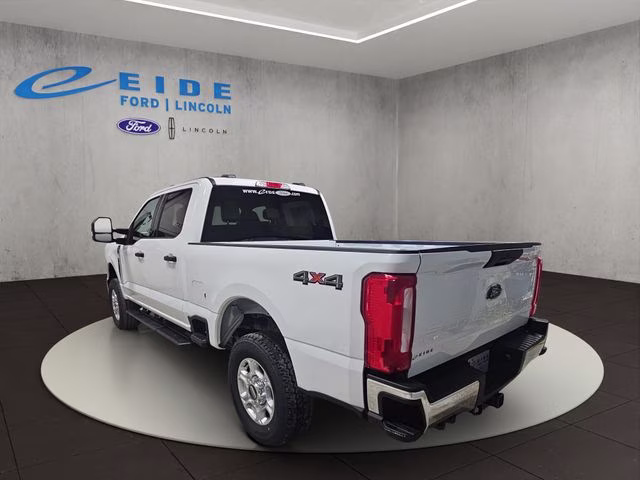 2026 Oxford White Ford Super Duty F-250 SRW XLT 4X4 Truck