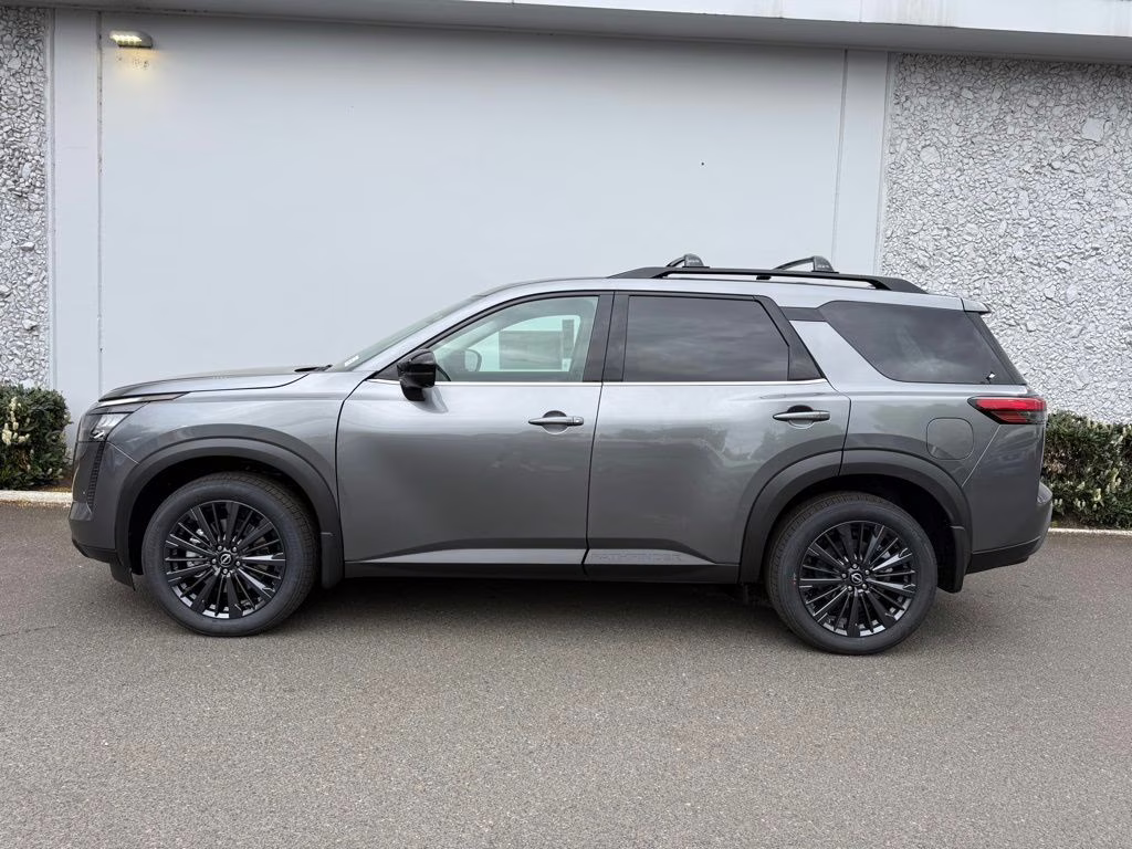 2026 Gun Metallic Nissan Pathfinder SL 4X4 SUV