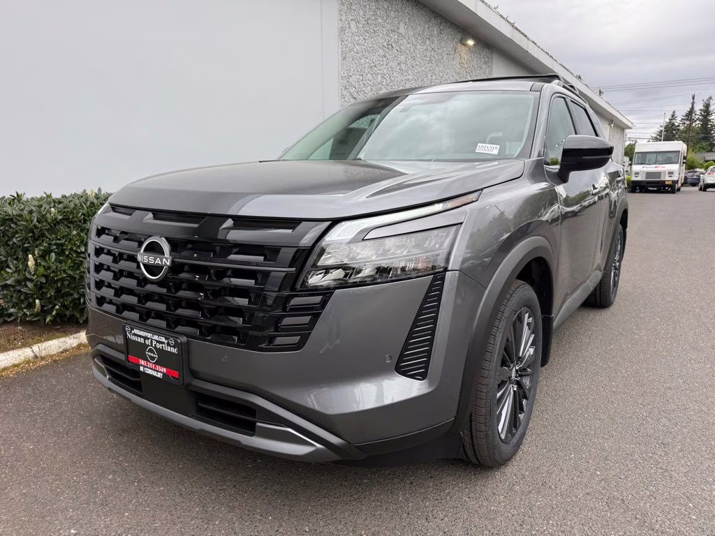 2026 Gun Metallic Nissan Pathfinder SL 4X4 SUV