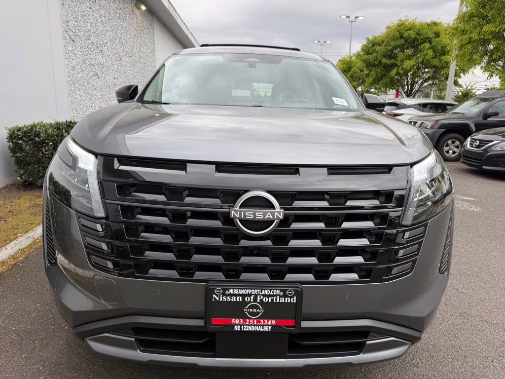 2026 Gun Metallic Nissan Pathfinder SL 4X4 SUV