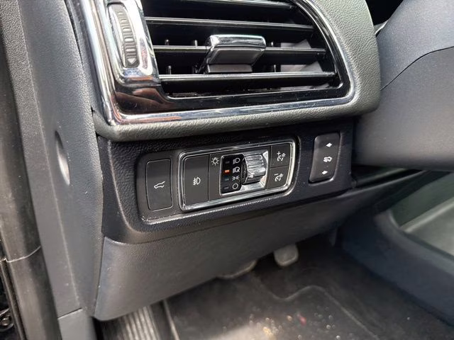 2022 Infinite Black Metallic Clearcoat Lincoln Navigator Reserve 4X4 SUV