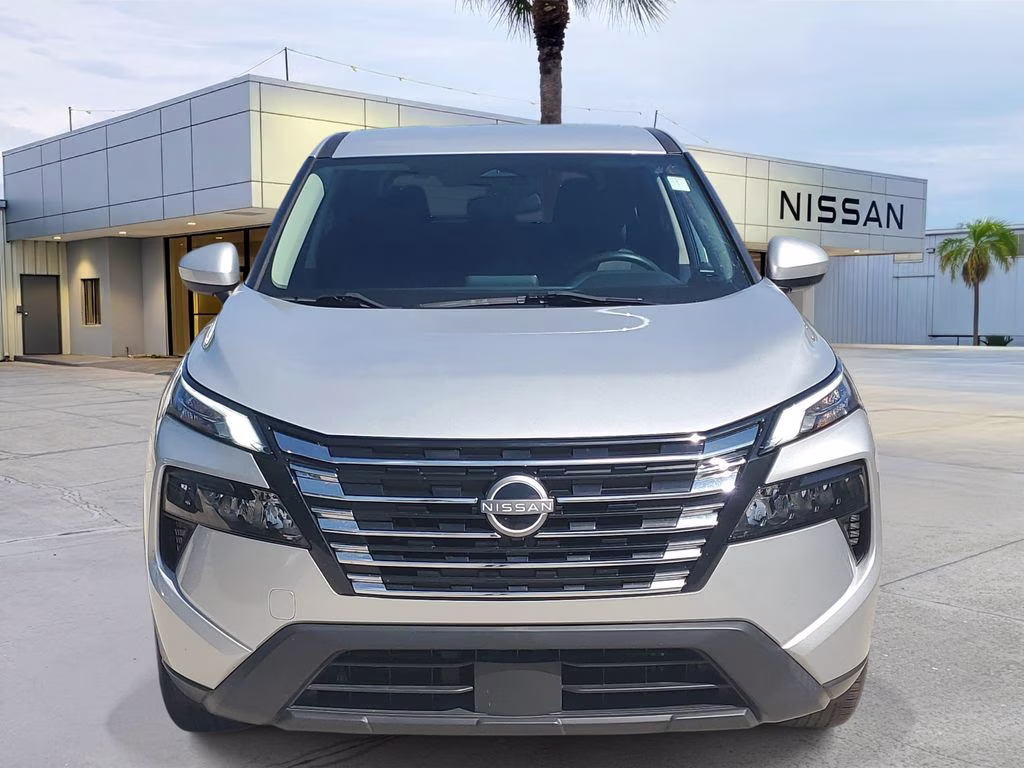 2024 Brilliant Silver Metallic Nissan Rogue SV FWD SUV