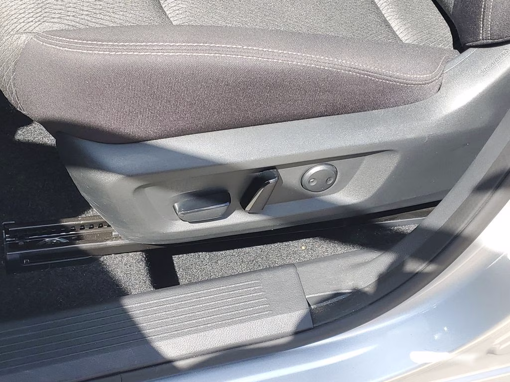 2024 Brilliant Silver Metallic Nissan Rogue SV FWD SUV
