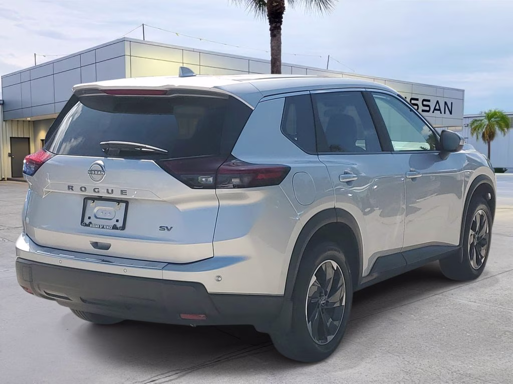 2024 Brilliant Silver Metallic Nissan Rogue SV FWD SUV