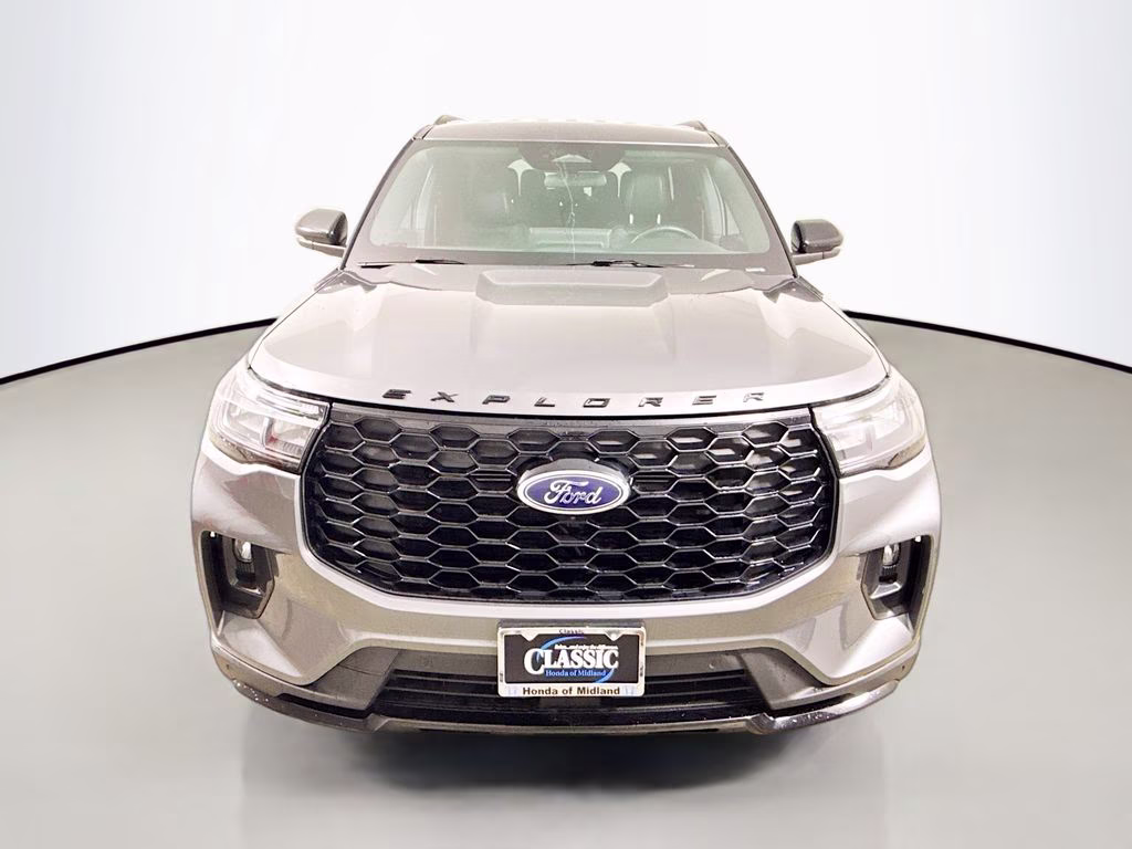 2025 Gray Metallic Ford Explorer ST-Line 4X4 SUV