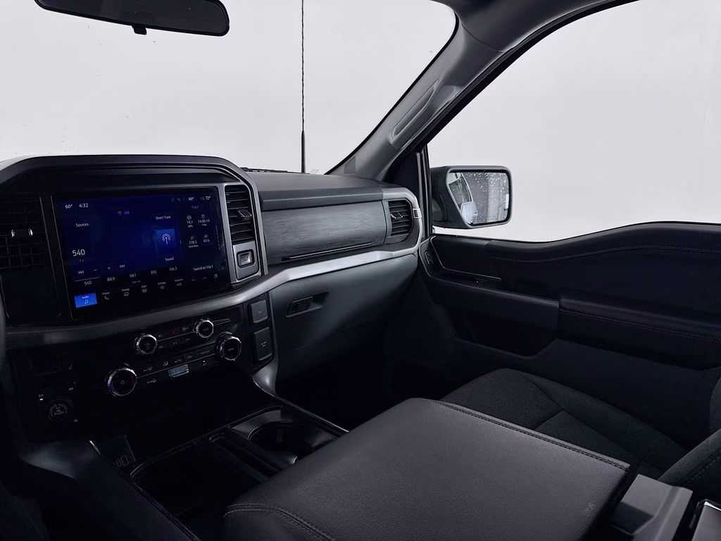 2025 Silver Metallic Ford F-150 XLT 4X4 Truck