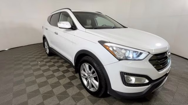 2014 Frost White Pearl Hyundai Santa Fe Sport 2.0T FWD SUV