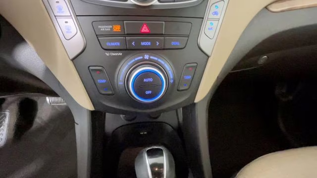 2014 Frost White Pearl Hyundai Santa Fe Sport 2.0T FWD SUV