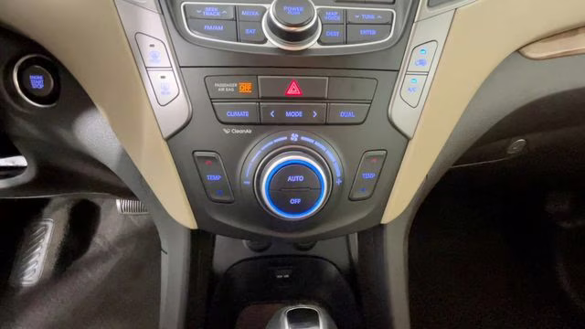2014 Frost White Pearl Hyundai Santa Fe Sport 2.0T FWD SUV