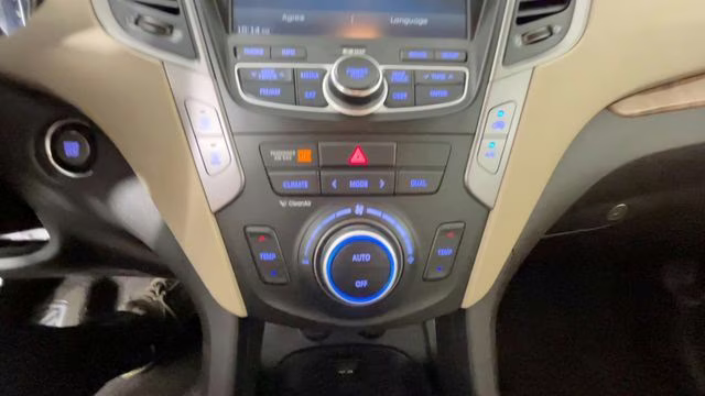 2014 Frost White Pearl Hyundai Santa Fe Sport 2.0T FWD SUV