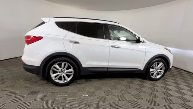 2014 Frost White Pearl Hyundai Santa Fe Sport 2.0T FWD SUV