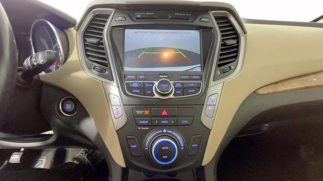 2014 Frost White Pearl Hyundai Santa Fe Sport 2.0T FWD SUV