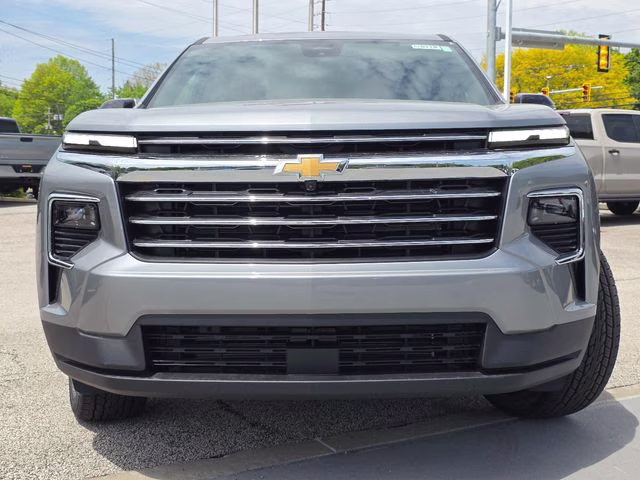 2026 Sterling Gray Metallic Chevrolet Traverse LT FWD SUV