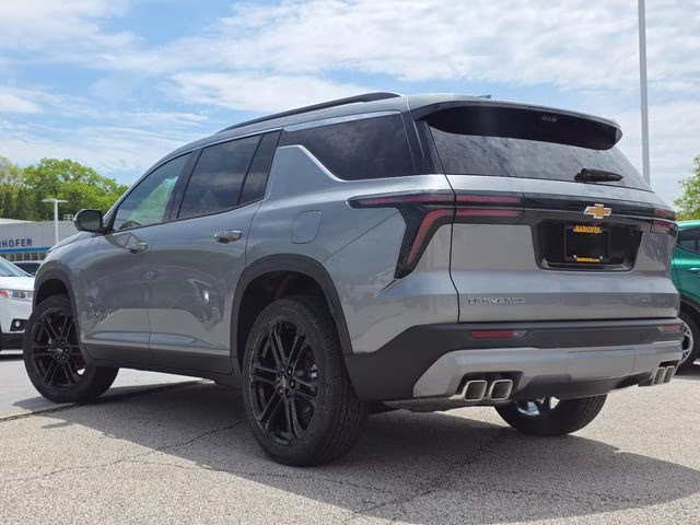 2026 Sterling Gray Metallic Chevrolet Traverse LT FWD SUV
